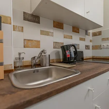 Downtown Flat In Budapest, Mona Appartamento *