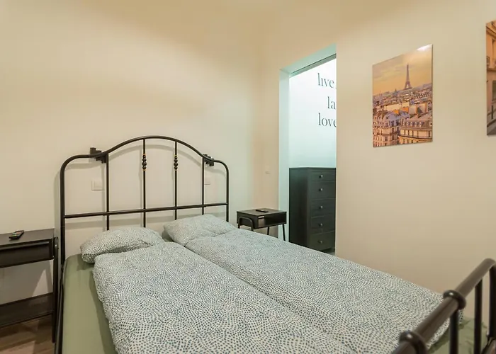 Downtown Flat In Budapest, Mona דירה בודפשט