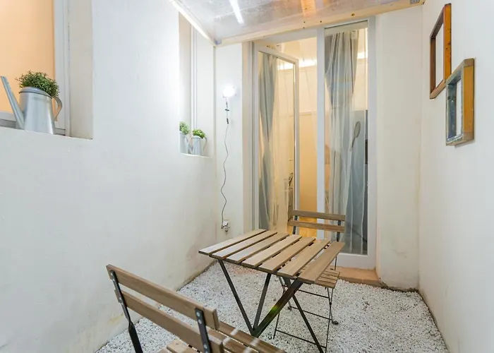 Downtown Flat In Budapest, Mona 아파트 *