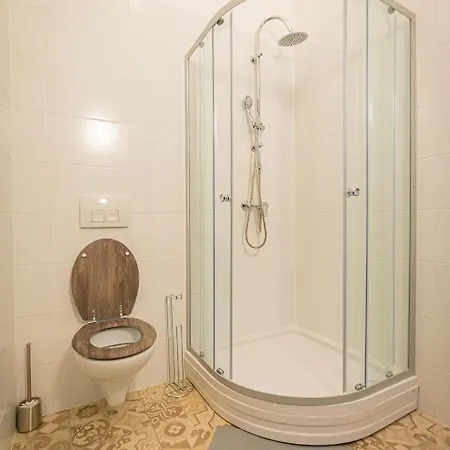 Downtown Flat In Budapest, Mona * Budapeste